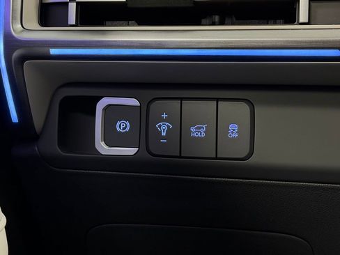 Used 2025 Hyundai Santa Fe Calligraphy image 14