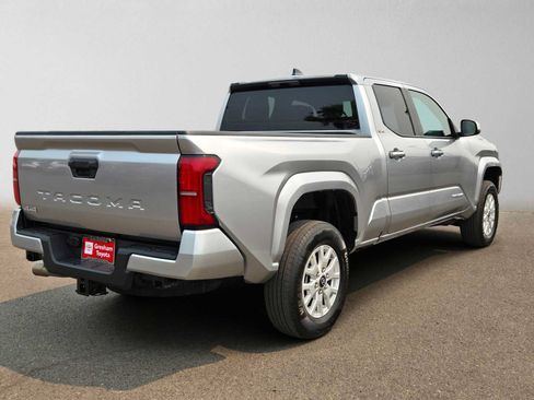 Certified 2026 Toyota Tacoma SR5 AWD/4WD image 2