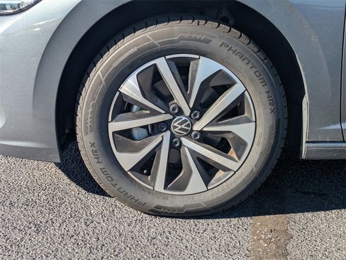 Used 2024 Volkswagen Jetta S image 11