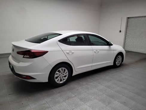 Used 2019 Hyundai Elantra SE w/ Cargo Package FWD image 10