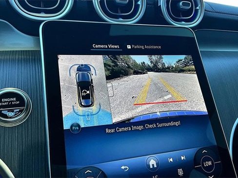 Certified 2025 Mercedes-Benz GLC 300 4MATIC image 17