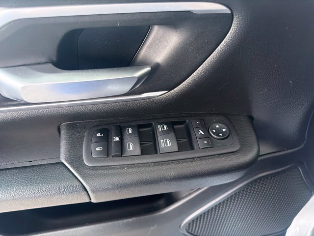 Used 2023 RAM 1500 Big Horn AWD/4WD image 18