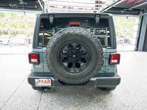 Used 2024 Jeep Wrangler Sport AWD/4WD image 3
