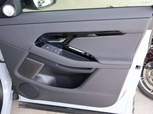 New 2026 Land Rover Range Rover Evoque Dynamic SE image 23