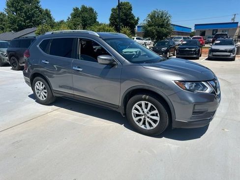 Used 2020 Nissan Rogue S w/ Special Edition Package FWD image 15