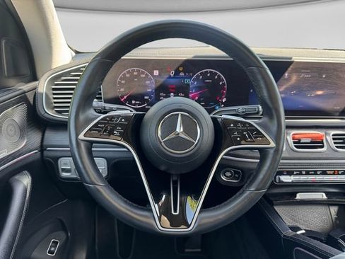 Used 2024 Mercedes-Benz GLE 350 4MATIC image 11