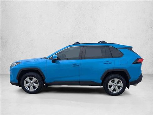 Certified 2021 Toyota RAV4 XLE w/ Convenience Package FWD image 9
