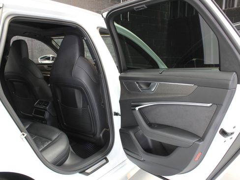 Used 2023 Audi RS 6 image 52