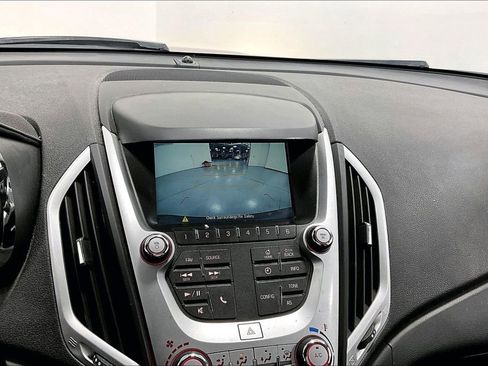 Used 2017 GMC Terrain SLE image 29