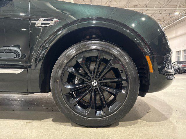 Used 2017 Bentley Bentayga AWD/4WD image 88