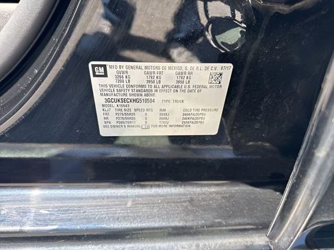 Used 2017 Chevrolet Silverado 1500 LTZ Z71 w/ LTZ Plus Package AWD/4WD image 30