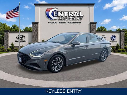 Used 2023 Hyundai Sonata SEL FWD image 7