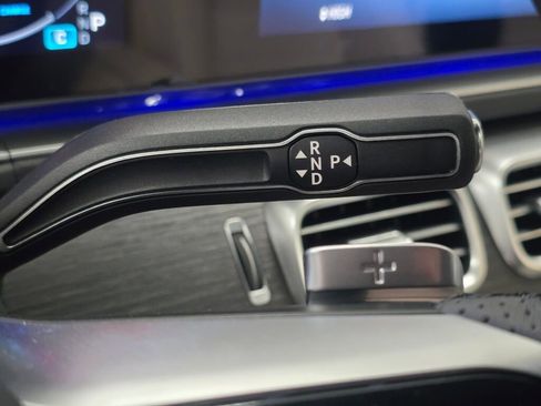 New 2026 Mercedes-Benz GLS 450 4MATIC image 16