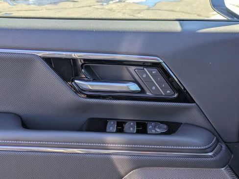 New 2025 GMC Sierra EV Denali image 12