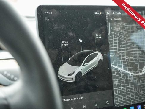 Used 2021 Tesla Model 3 Standard Range Plus RWD image 18