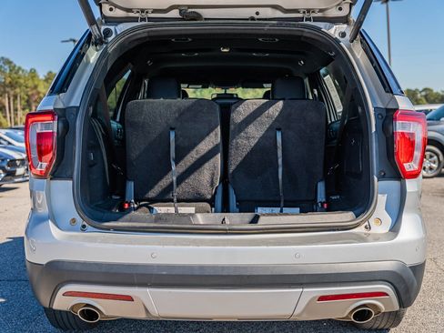 Certified 2017 Ford Explorer XLT w/ Equipment Group 202A image 16