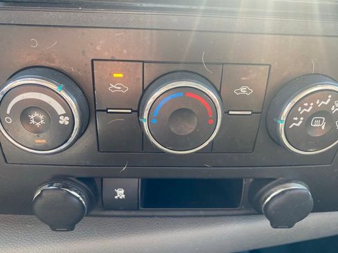 Used 2011 GMC Sierra 1500 W/T RWD image 12