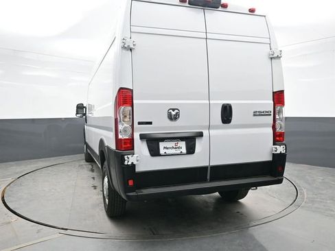 Used 2023 RAM ProMaster 2500 FWD image 5