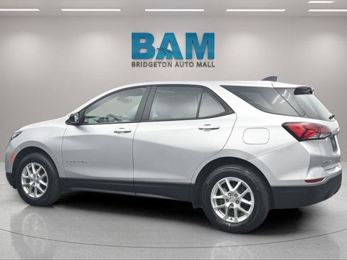 Certified 2022 Chevrolet Equinox LS AWD/4WD image 76