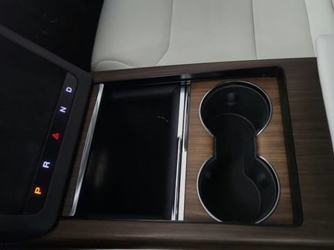 Used 2024 Tesla Model X AWD/4WD image 92
