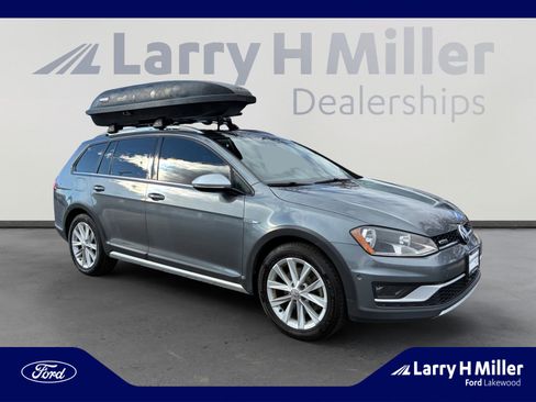 Used 2017 Volkswagen Golf Alltrack SE image 7