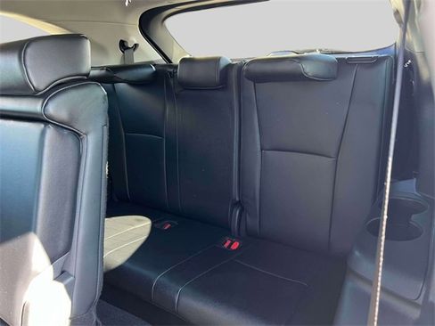 Certified 2024 Toyota Highlander XLE image 21