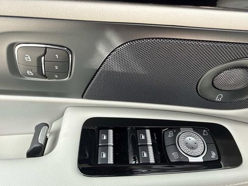 New 2026 Lincoln Nautilus Premier w/ Equipment Group 102A AWD/4WD image 19