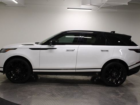 Used 2026 Land Rover Range Rover Velar Dynamic SE AWD/4WD image 2