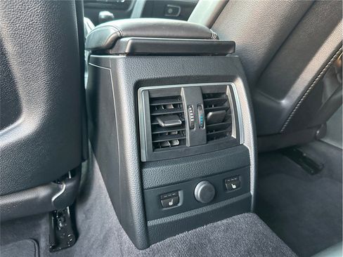 Used 2016 BMW M3 RWD image 45