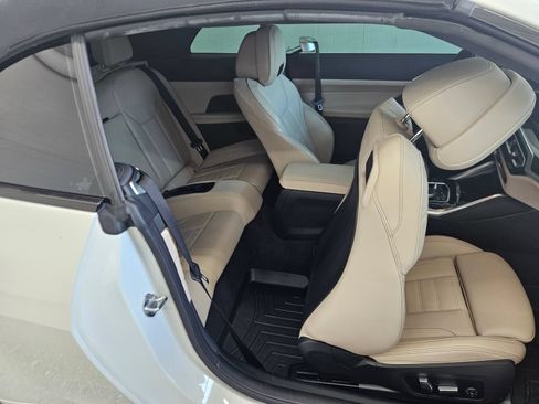 Used 2024 BMW 440i xDrive Convertible w/ Premium Package AWD/4WD image 46