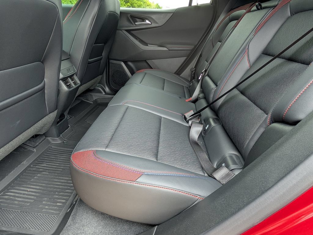 New 2026 Chevrolet Equinox RS w/ Safety and Technology Package FWD image 7