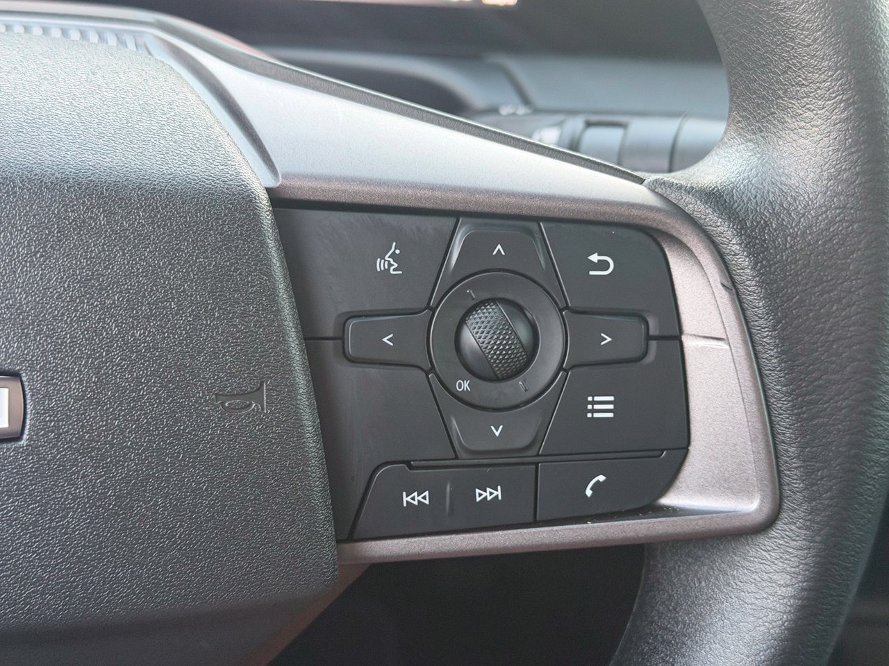 Certified 2026 Nissan Sentra SV w/ Floor Mat Package FWD image 18