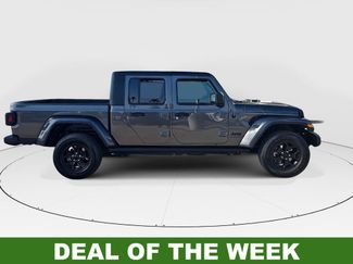 Used 2021 Jeep Gladiator Willys video 2