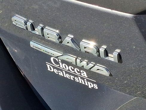 Used 2023 Subaru Outback Limited image 32