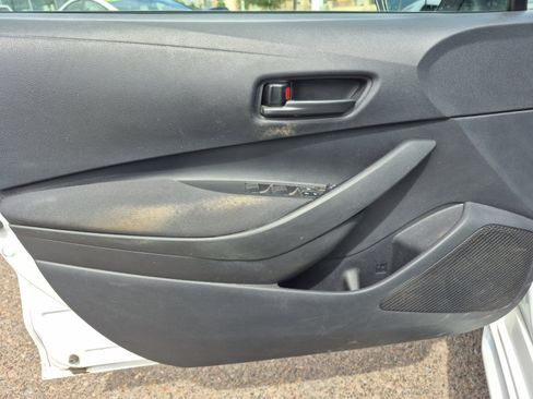 Used 2025 Toyota Corolla LE FWD image 14