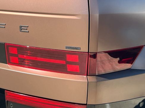 Certified 2025 Hyundai Santa Fe Calligraphy image 28