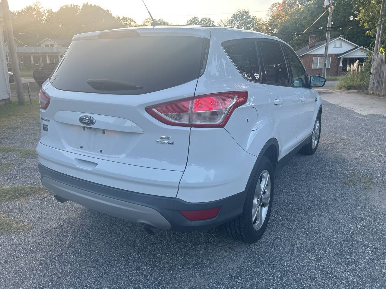 Used 2016 Ford Escape SE AWD/4WD image 6