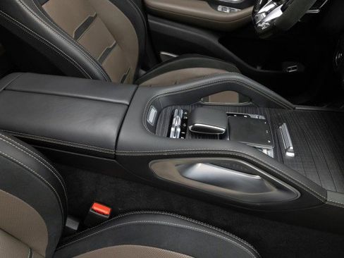 Used 2022 Mercedes-Benz GLS 63 AMG 4MATIC image 26