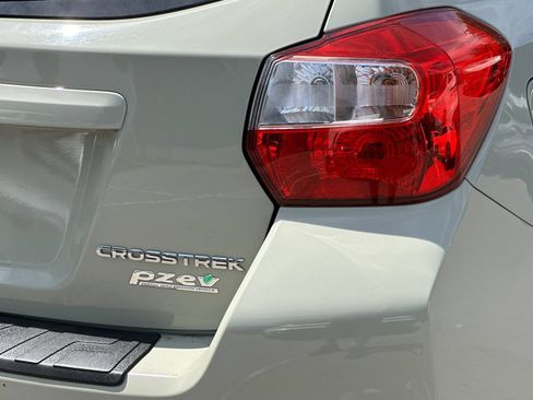 Used 2017 Subaru Crosstrek 2.0i Limited AWD/4WD image 32