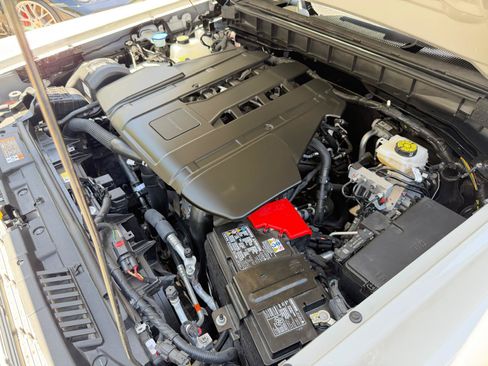 Used 2025 Ford Bronco Badlands AWD/4WD image 68