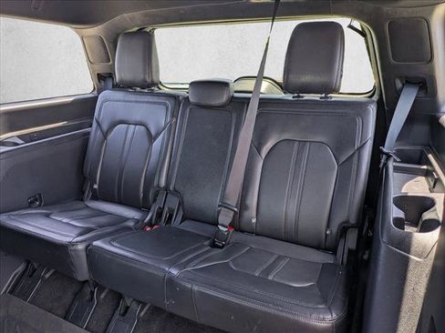 Used 2018 Ford Expedition Limited w/ Equipment Group 301A AWD/4WD image 21