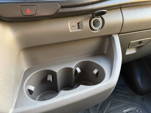 Used 2023 Ford Transit 250 Medium Roof image 17