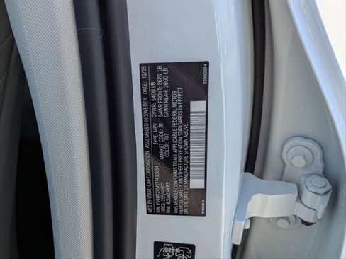 New 2026 Volvo XC60 B5 Ultra w/ Protection Package Premier image 15