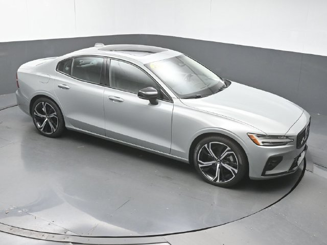 Used 2024 Volvo S60 B5 Plus w/ Protection Package Premier FWD image 40