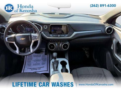 Used 2022 Chevrolet Blazer LT image 9