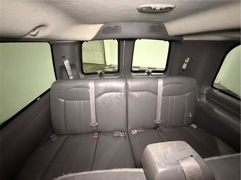 Used 2014 Chevrolet Express 2500 LS image 25