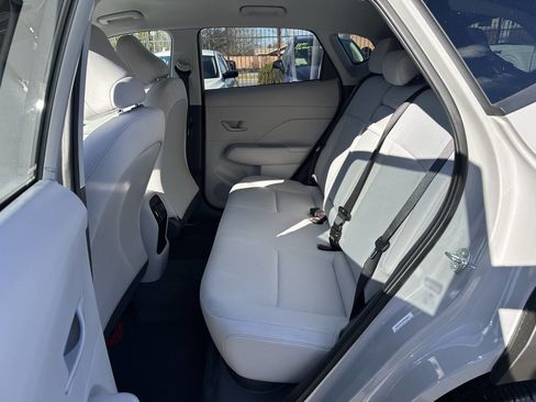 Used 2025 Hyundai Kona SEL image 13