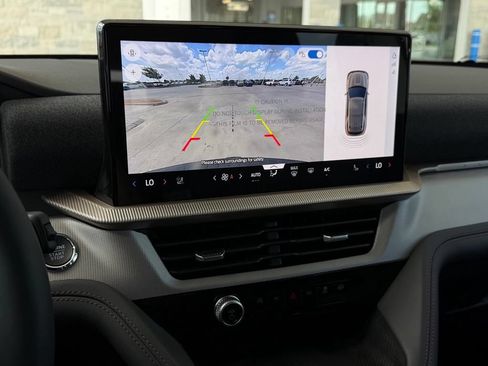 New 2026 Ford Explorer Active w/ Active Comfort Package RWD image 7