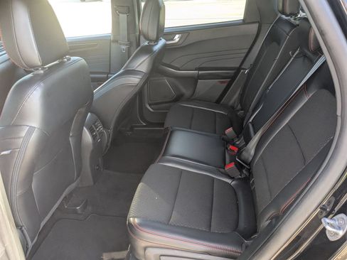 Used 2025 Ford Escape ST-Line FWD image 29