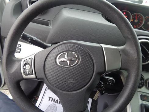 Used 2012 Scion xB 5-Door Wagon 5-Spd MT image 26